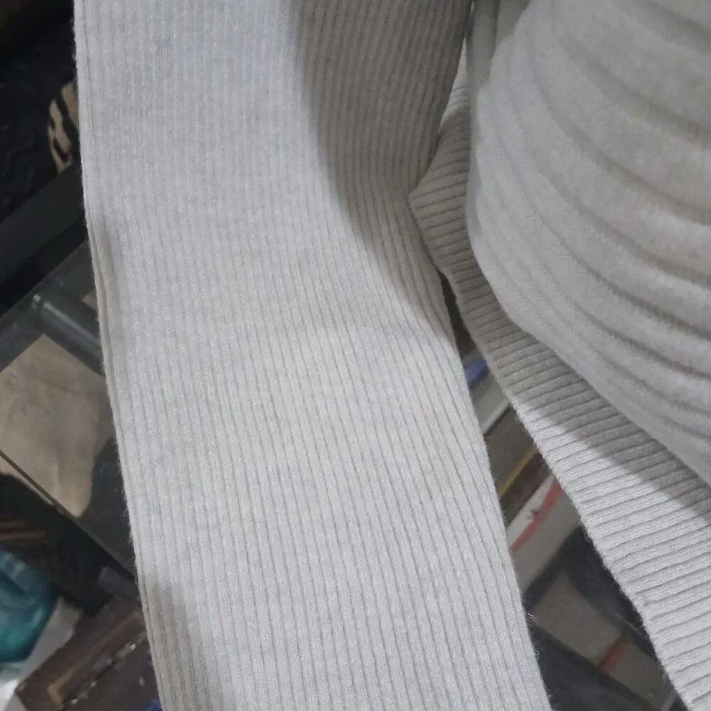 Womans Sweater - Picture 2 of 7